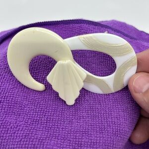 Vintage Cream and White lucite Brooch